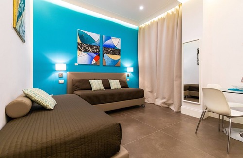 Santa Lucia Apartment | n'apARTment - art in the heart of Naples