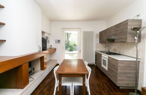 Numana Apartment | N039 - Numana, villa with garden a stone's throw from the sea