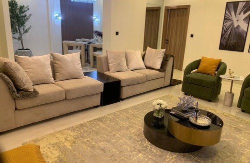 Oshodi-Isolo Apartment | n2-Bedroom Apartment in Lagos| 10 Mins from Airport