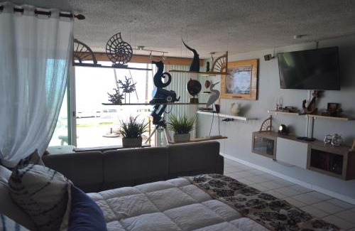 Cabezas Apartment | NAÜTIK, Ocean Front! Great view