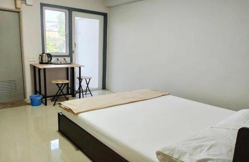 Khlong Kluea Hotel | Na Nont Place
