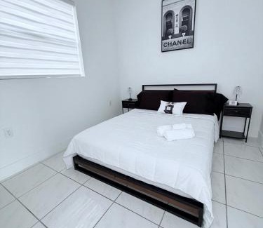Town 'n' Country Apartment | Nacho Apartment