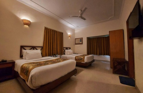Ramnagar Hotel | Nadiya Parao Resort, Corbett