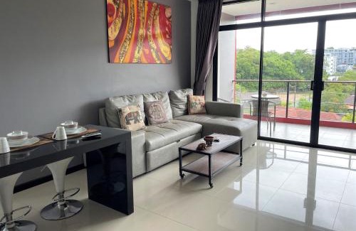 Nai Harn Apartment | Nai Harn spacious studio great amenities