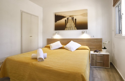 Palmanova Hotel | Naika Studios & Apartments