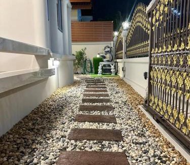 Phuket House | Naka Central Happy Home in Phuket city