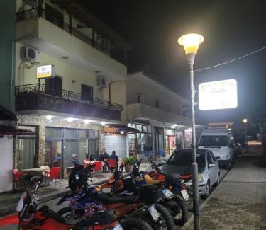 Permet House | Nako Guest House bar&restaurants