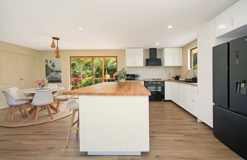 Burringbar House | Nala ~ A Luxury Hinterland Home W/free WIFI & pool