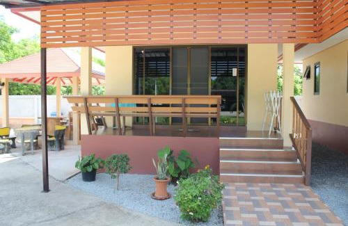Rayong Apartment | Naluemon Village FH 1