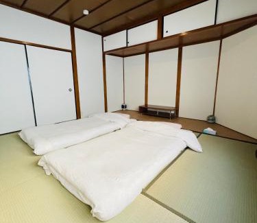 Higashinari Apartment | Namba Shinsaibashi 10 mins Osaka Castle East