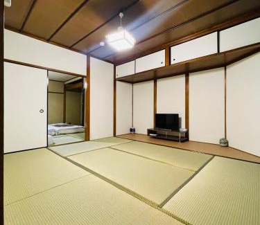 Higashinari Apartment | Namba Shinsaibashi 10 mins Osaka Castle East