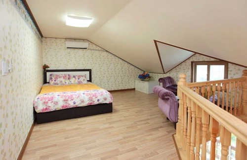 Namhae House | Namhae Memory Plus Bed and Breakfast