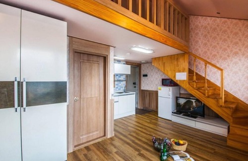 Samdong-myeon House | Namhae Rising Sun Landscape Pension