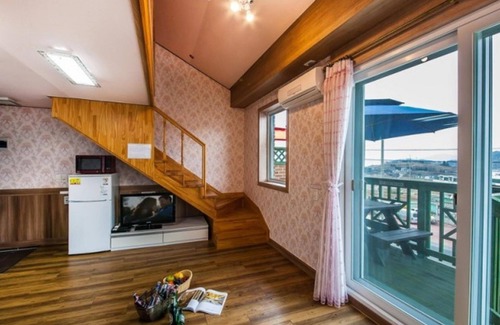Samdong-myeon House | Namhae Rising Sun Landscape Pension
