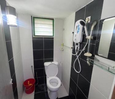 Lumut House | Nami Homestay Teluk Batik