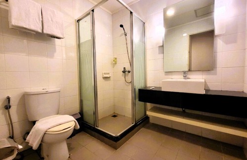 Mangga Besar Hotel | NamRoom.id Hotel at Glodok Plaza