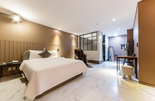 Namyangju Hotel | Namyangju Lake Drive-in Motel