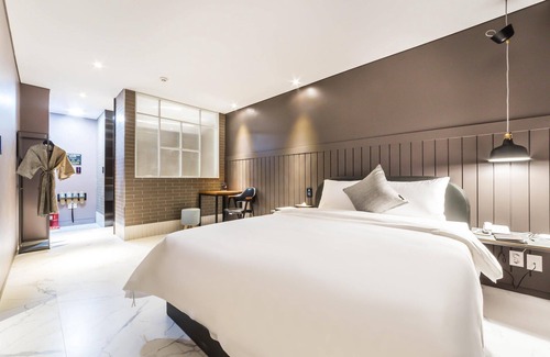 Namyangju Hotel | Namyangju Lake Drive-in Motel