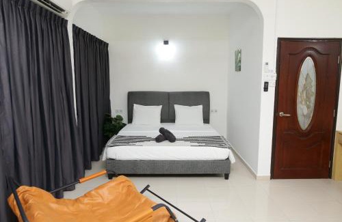 Taman Kota Laksamana House | Nana Tanjung Homestay