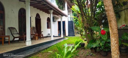 Nalagasdeniya Apartment | Nanda's Place Hikkaduwa