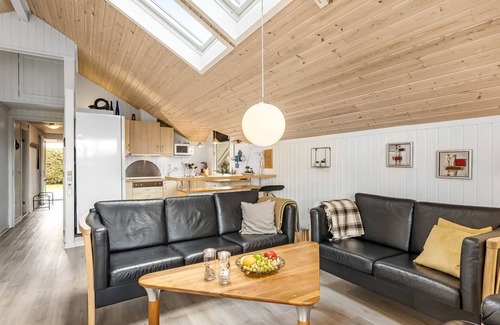 Vinderup House | "Naninja" - 300m to the inlet by Interhome
