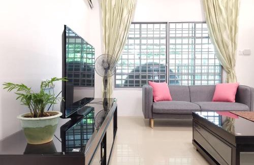 Sibu House | NanSang One Homestay 8pax 4Rooms