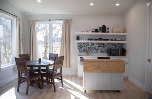 New Braunfels House | Naomi's Nest: Private Jacuzzi and Treetop Views