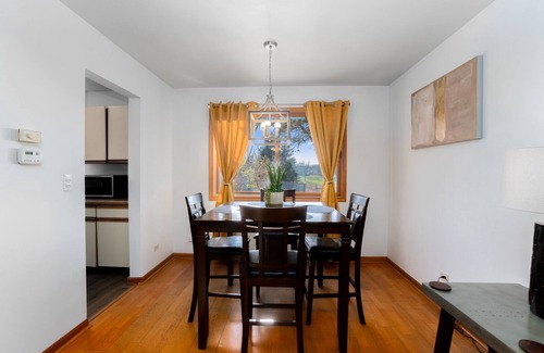 Fox Valley House | Naperville FHS Rental - Knoll Dr