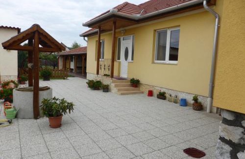 Egerszalok Apartment | Napfény Apartman és Vendégház