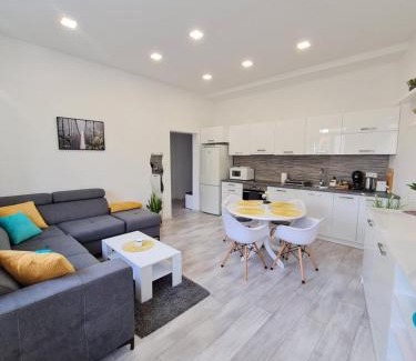Szeged Apartment | Napfény apartman