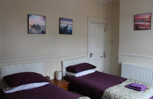 Stainburn House | Napier Town House - Self Catering - Guesthouse Style - Twin and Double Rooms