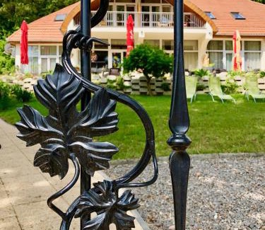 Orfu House | Napkelte Vendégház