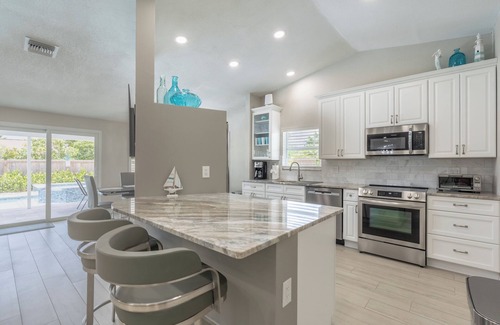 Central Naples House | Naples Home -Private Pool & Spa ,Minutes to the Beach!
