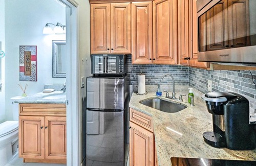 Naples Apartment | Naples Studio Near Everglades with Marina!