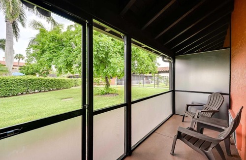 Naples Apartment | Naples Studio with Canal Access!