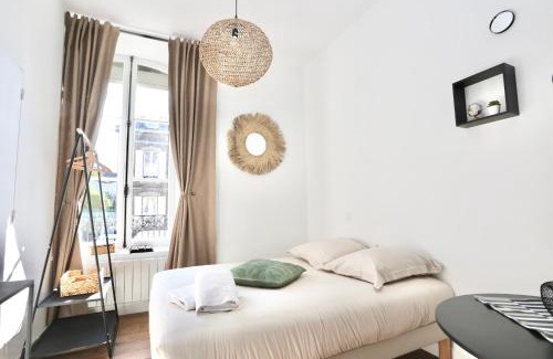Pontivy Apartment | Napoléon Gare n2 Studio Lumineux ByLocly