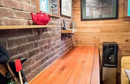 Okanagan-Similkameen Condo | Naramata Forest Retreat with Trail Access