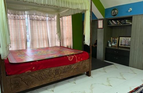 Pelling House | Narayan Homestay & Adventures