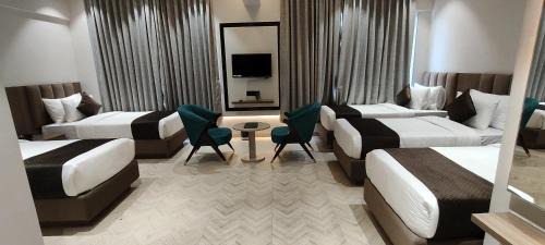 Tuljapur Hotel | Narayani Executive