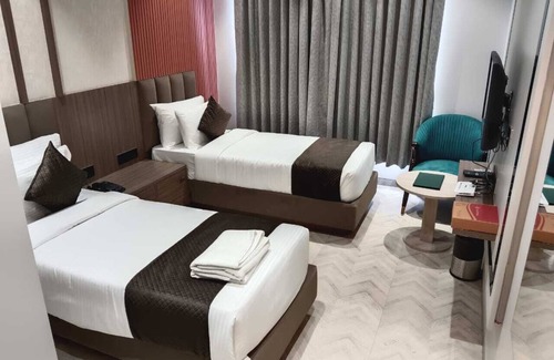Tuljapur Hotel | Narayani Executive