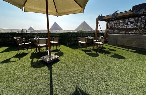 Giza Apartment | Narmer Pyramids View