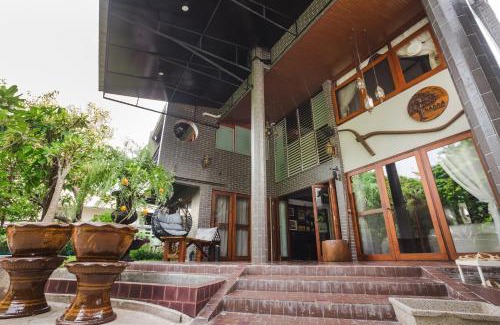 Phra Khanong Bed & Breakfast | Narra House Sukhumvit58