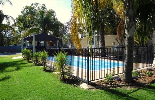 Narrabri Hotel | Narrabri Motel and Caravan Park