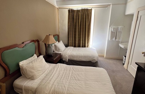 Downtown Berkeley Hotel | Nash Hotel