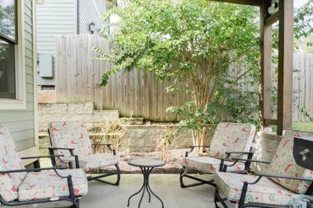 East End House | Nashville Bungalow with Fenced Yard