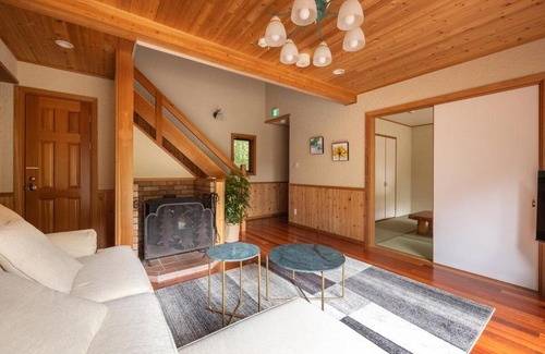 Nasu House | Nasu グランドロッジ,サウナ,カラオケ,屋根付BBQ