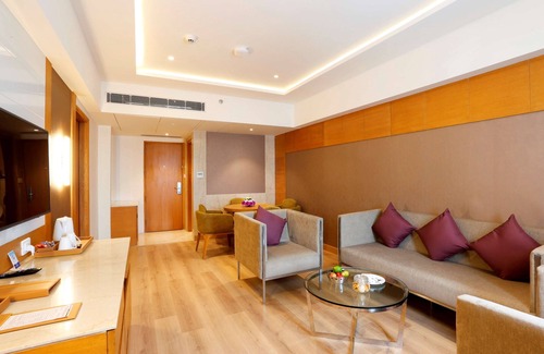 Jhansi Hotel | Nataraj Sarovar Portico Jhansi