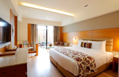 Jhansi Hotel | Nataraj Sarovar Portico Jhansi