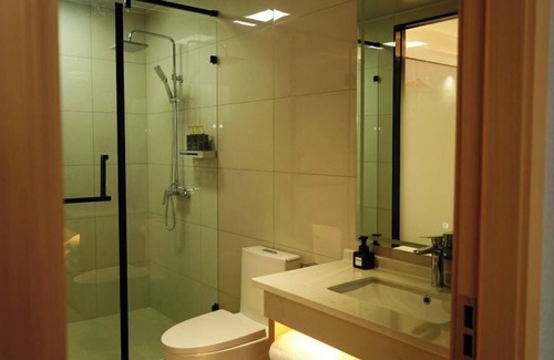 Lintong District Hotel | National Maple Hotel Terra-cottaWarriors