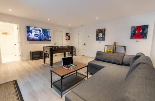 Argenteuil Regional County Municipality Ski Chalet | NaturÔzen Private Hot Tub Sauna Lakeside